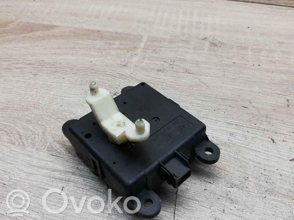 Nissan Primera Oro sklendės varikliukas 