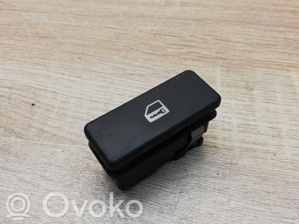 BMW 7 E38 Central locking switch button 