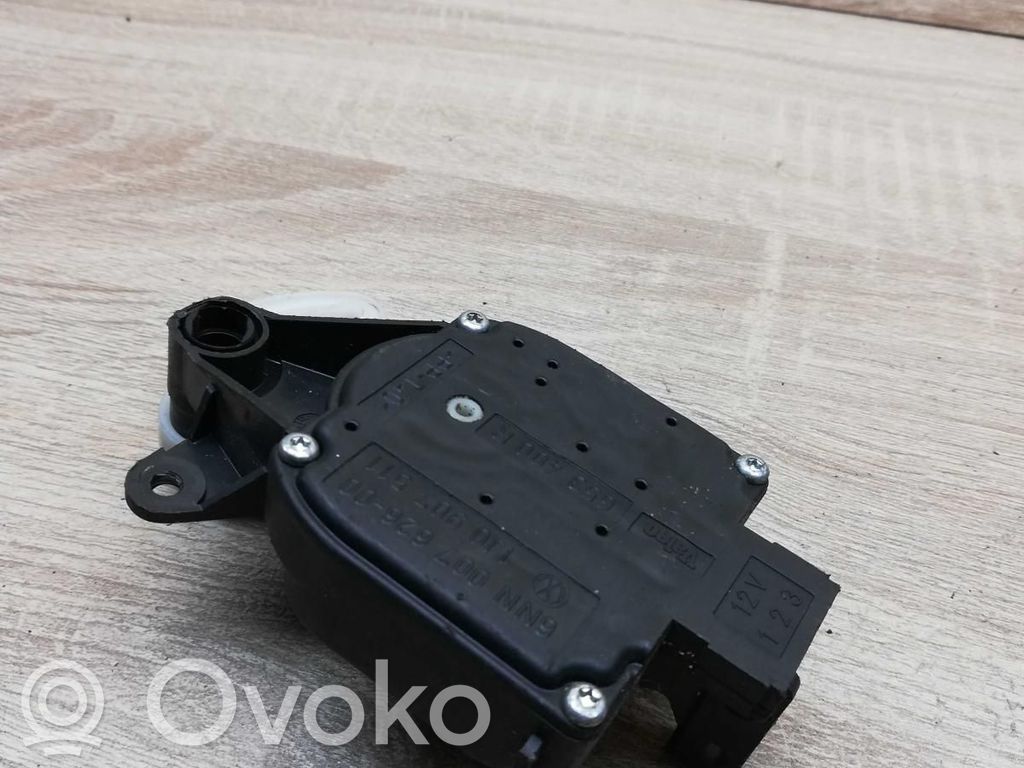 Volkswagen PASSAT B5.5 Motorino attuatore aria 