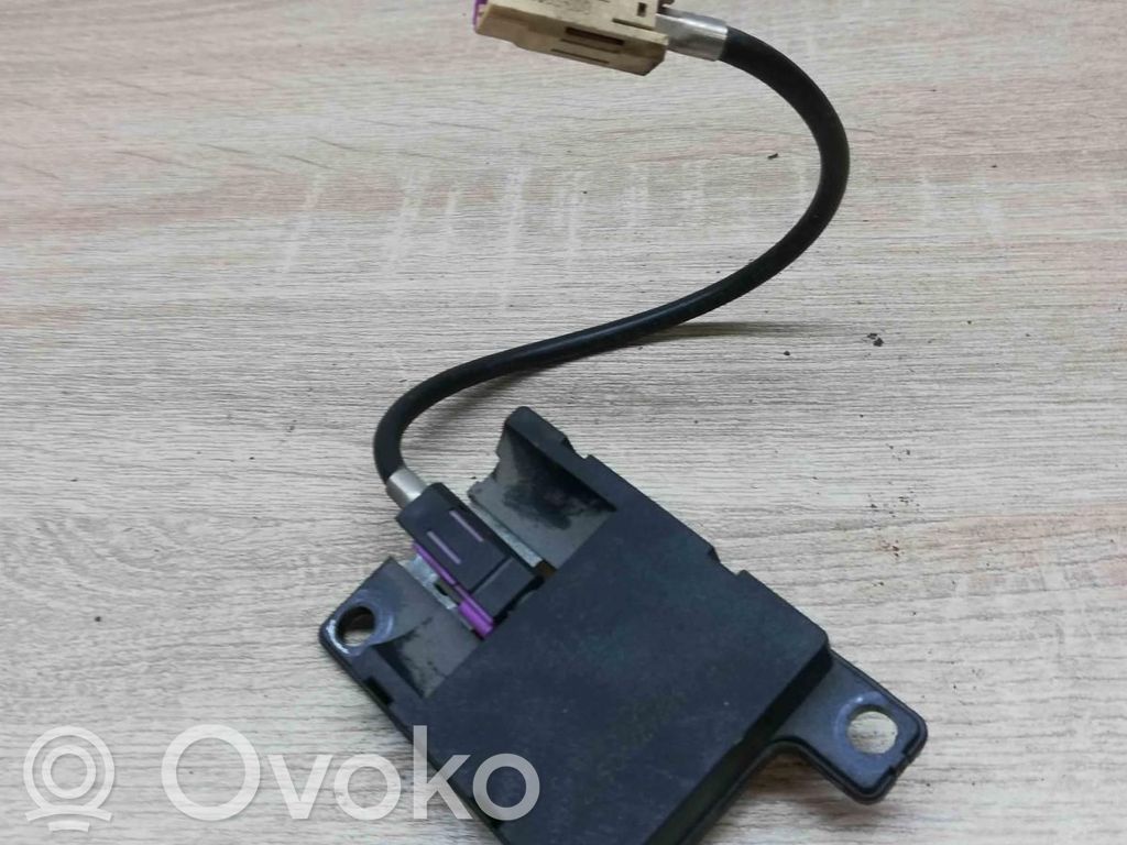 Amplificador de antena aérea   8387422
