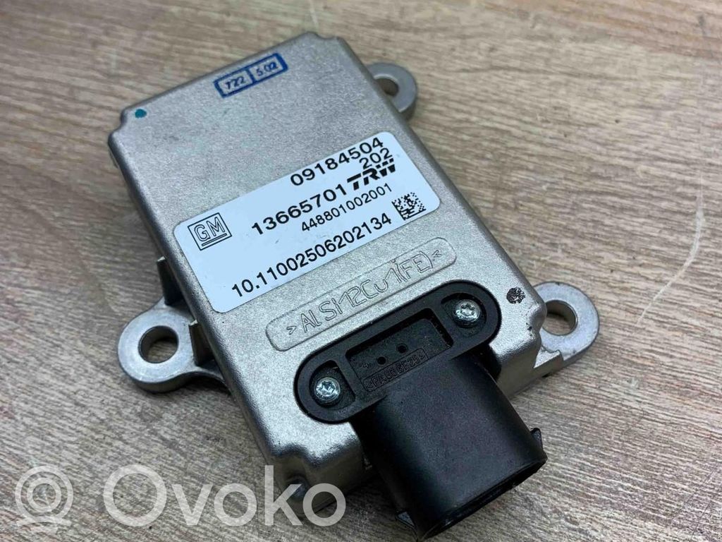 ESP Drehratensensor Querbeschleunigungssensor   09184504,13665701