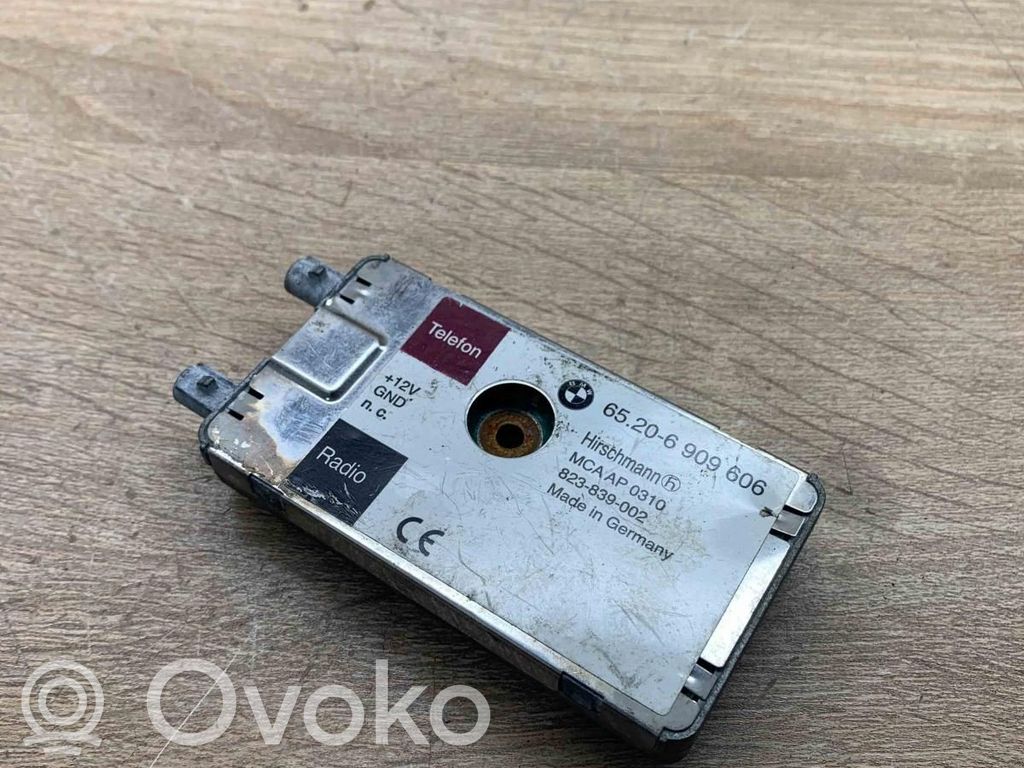Antenna control unit   6909606
