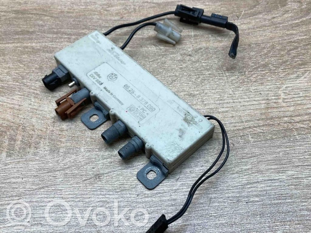 BMW 7 E38 Amplificatore antenna 