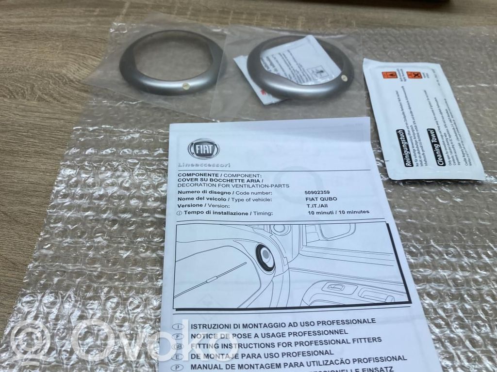 Fiat Qubo Grilă ventilație/ramă laterală bord 