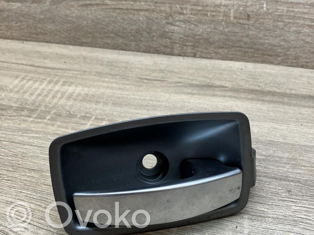 Front door interior handle   7024304