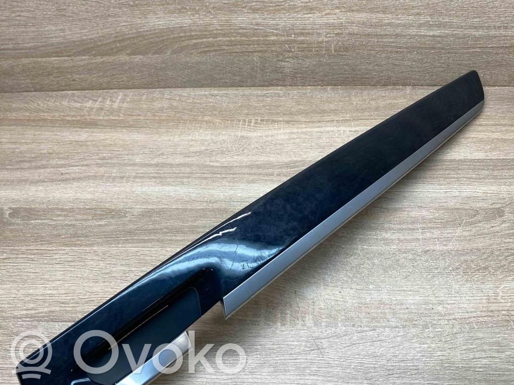 BMW 7 F01 F02 F03 F04 Rivestimento del pannello della portiera anteriore