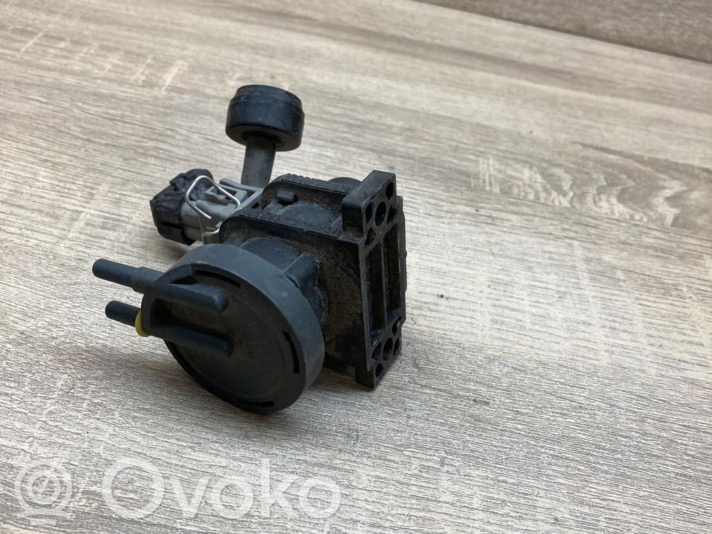 Opel Astra G Solenoid supapă turbosuflantă