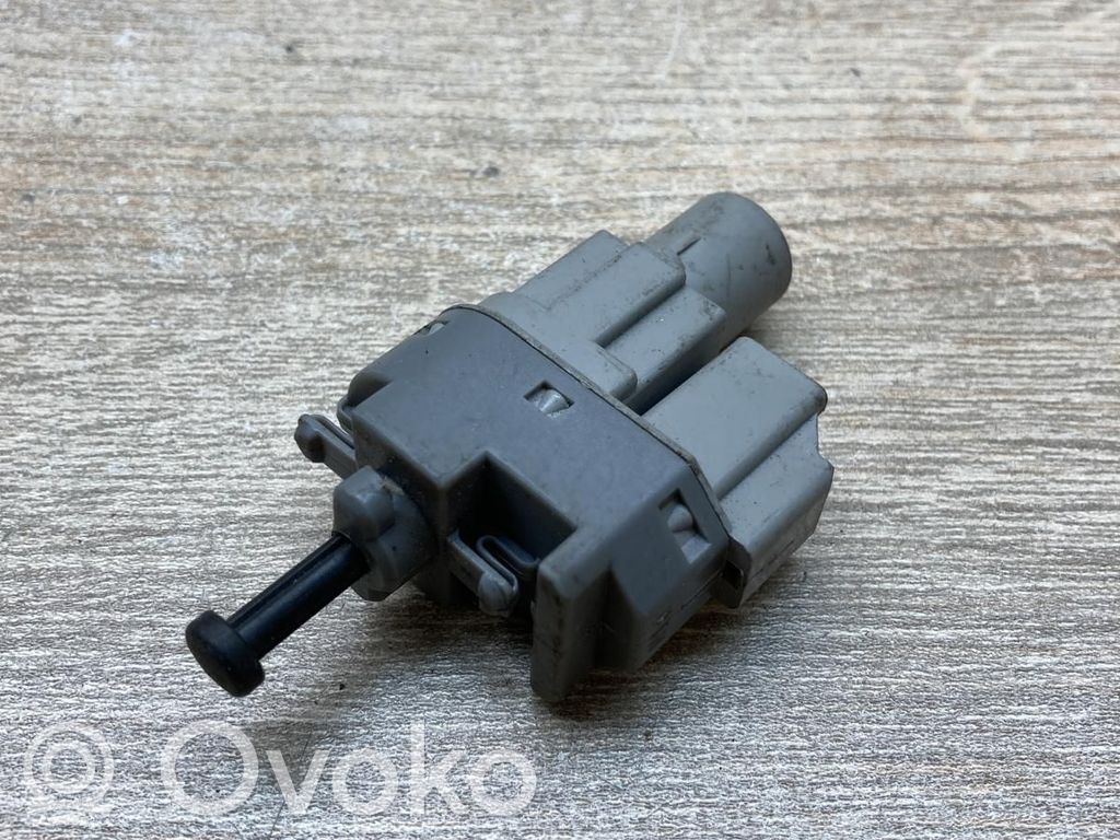 Interruptor sensor del pedal de freno   3L8413480AA