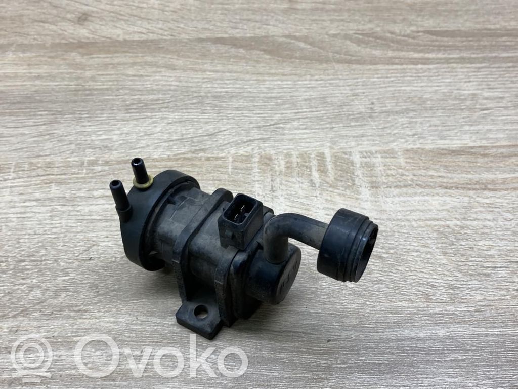 Válvula de vacío   09128022