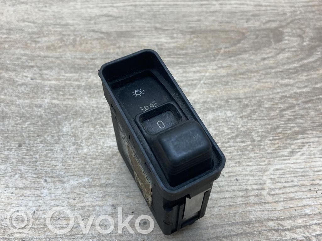 BMW 5 E34 Przełącznik świateł 