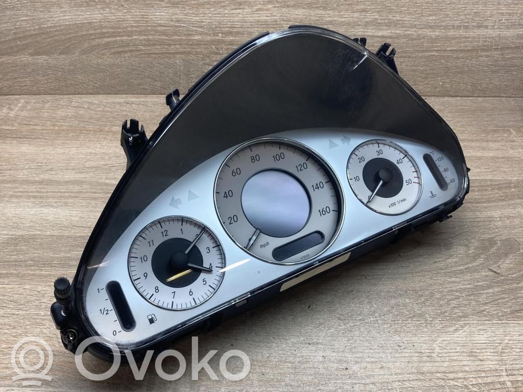 Mercedes-Benz E W211 Tachimetro (quadro strumenti)