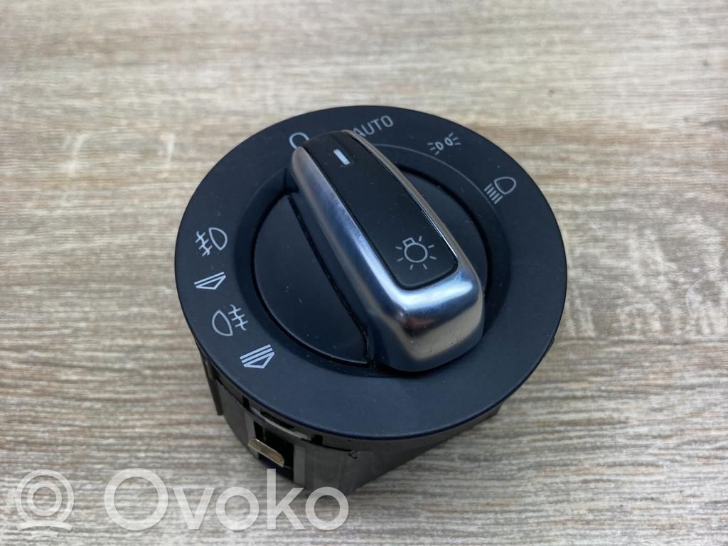 Volkswagen Golf VI Interruptor de luz 