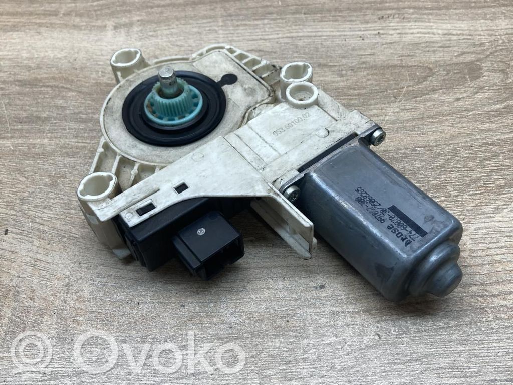 Audi A6 S6 C6 4F Motorino alzacristalli della portiera posteriore 