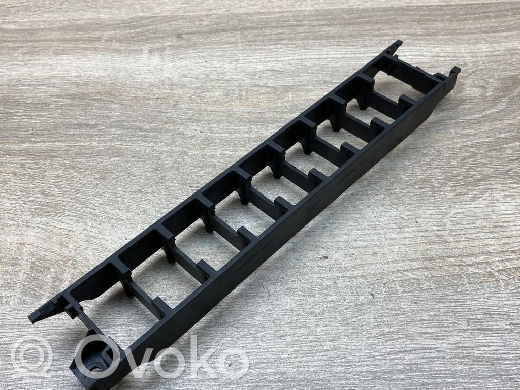 Audi A4 S4 B5 8D Alte piese compartiment motor