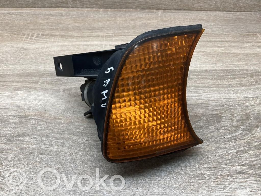 BMW 5 E34 Indicatore di direzione anteriore 
