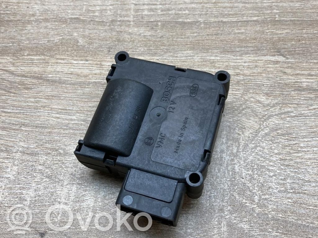 Audi A6 S6 C6 4F Motor/actuator clapetă aer