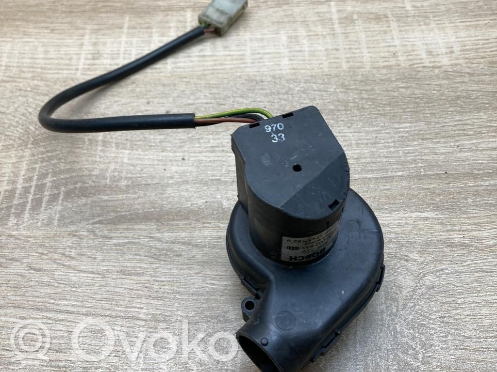 BMW 5 E39 Unitate control motor/modul ventilator 
