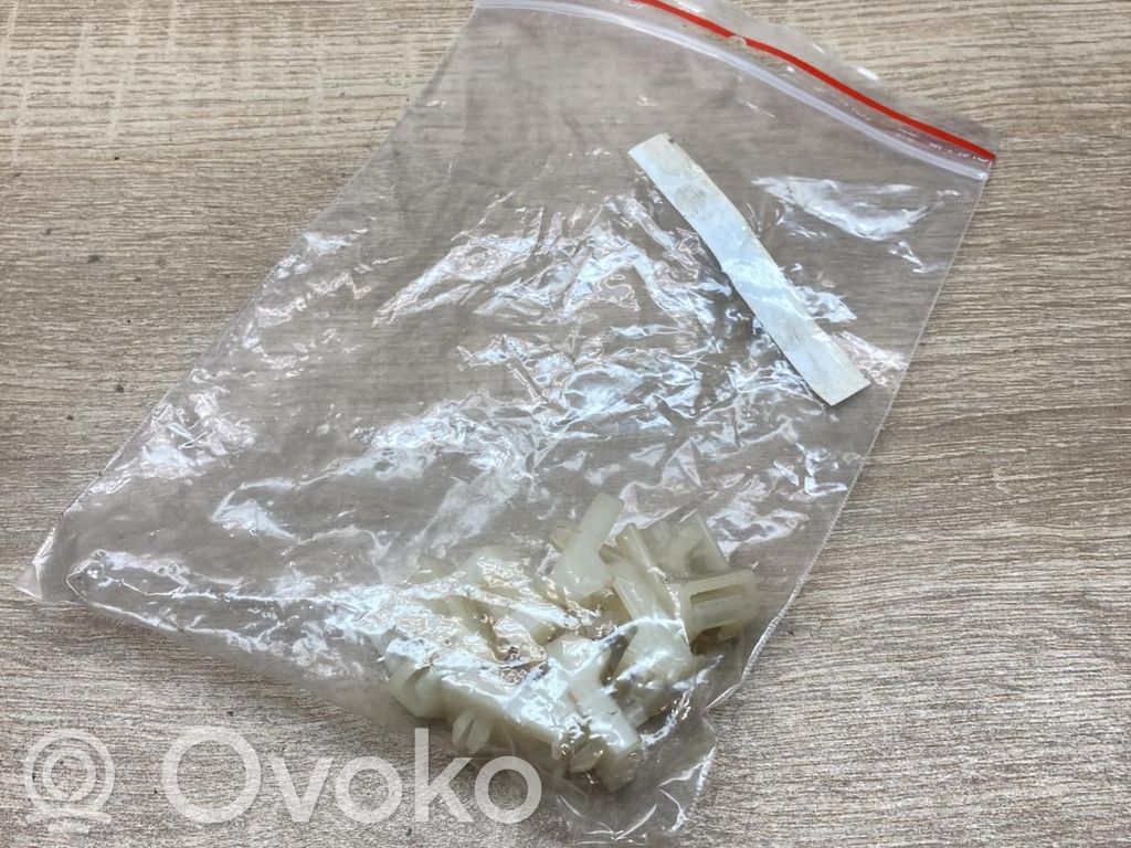 Ford Fusion Alte componente panou ușă față 
