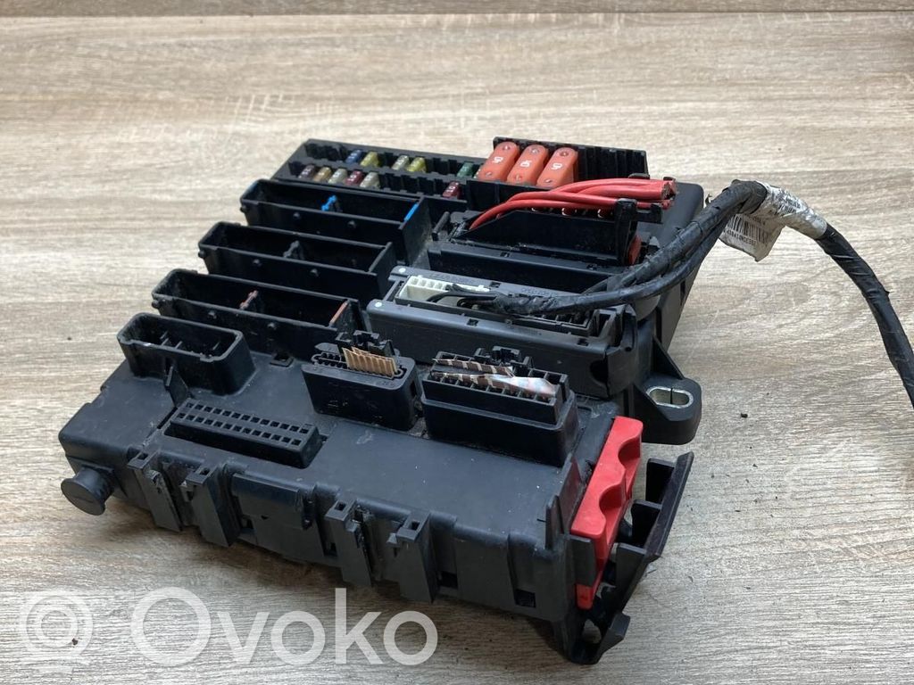 Opel Signum Ramka / Moduł bezpieczników 