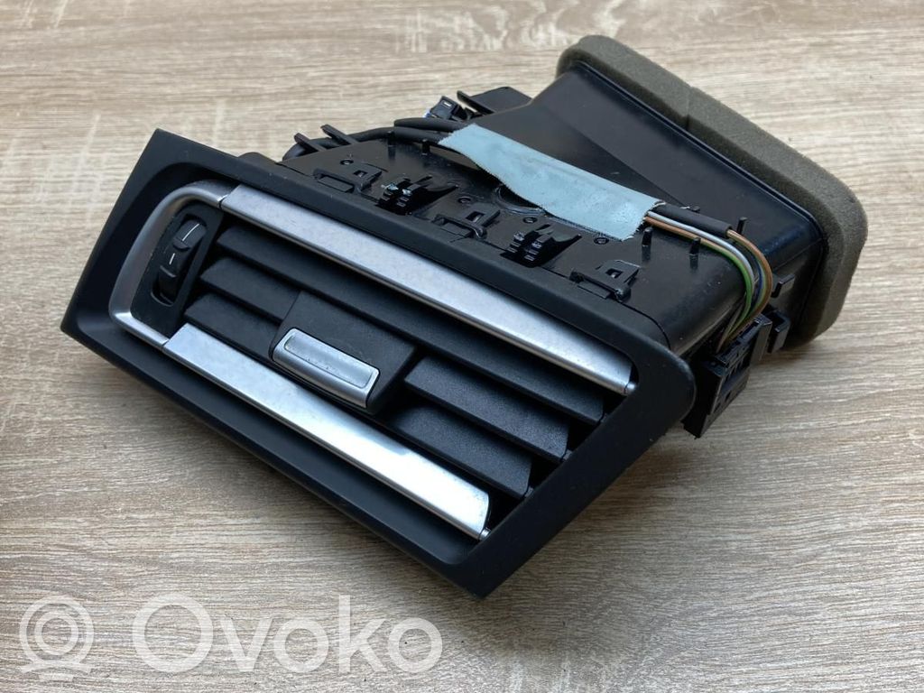 BMW 5 F10 F11 Grilă ventilație/ramă laterală bord 