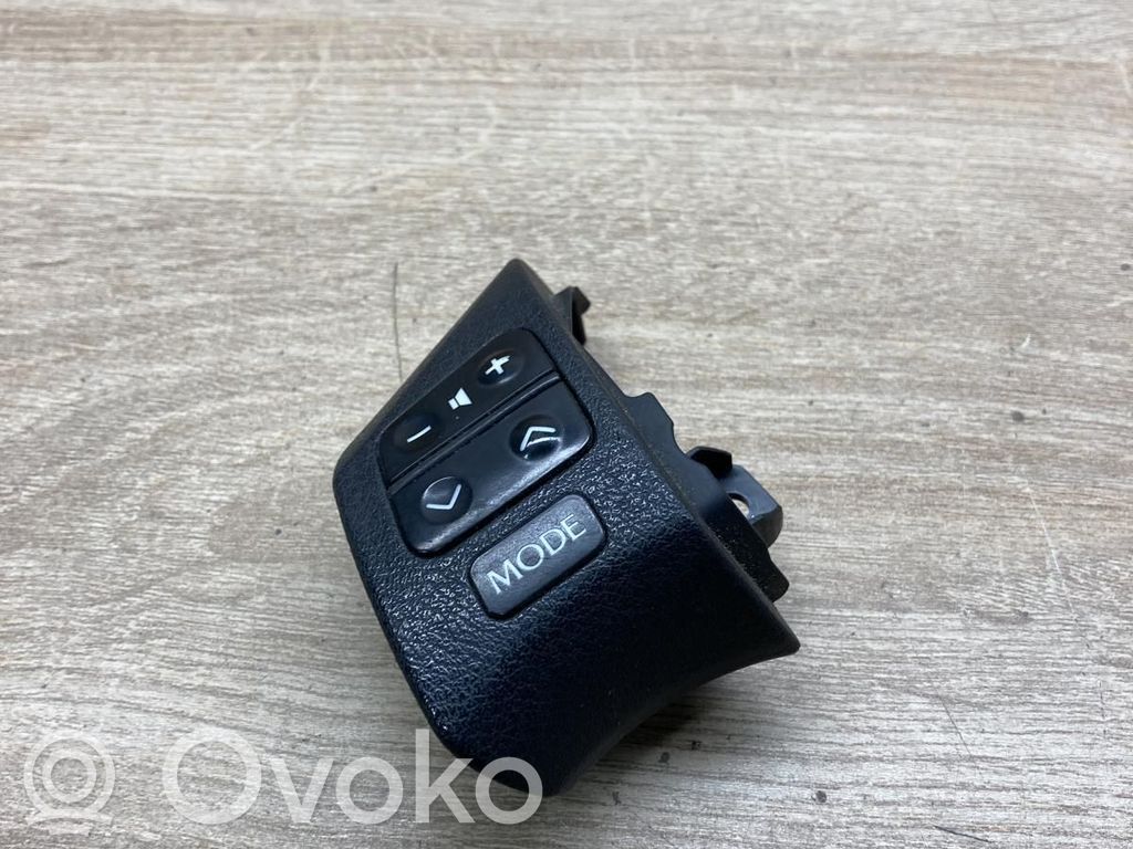Lexus IS 220D-250-350 Boutons / interrupteurs volant 