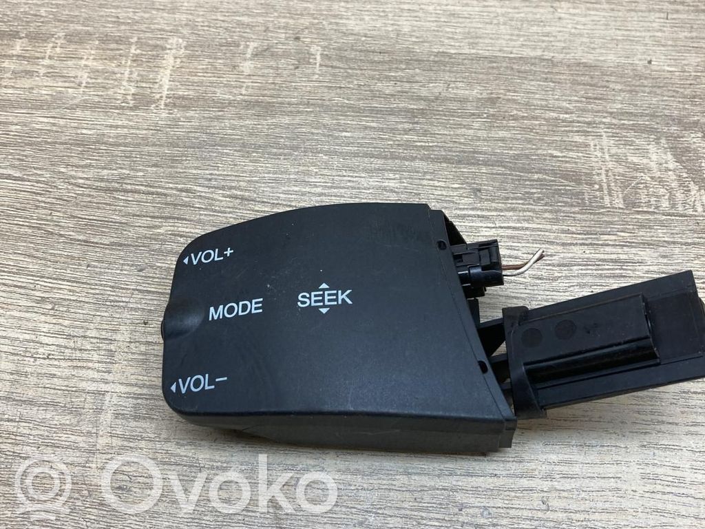 Mando de control del sonido   3M5T14K147AD