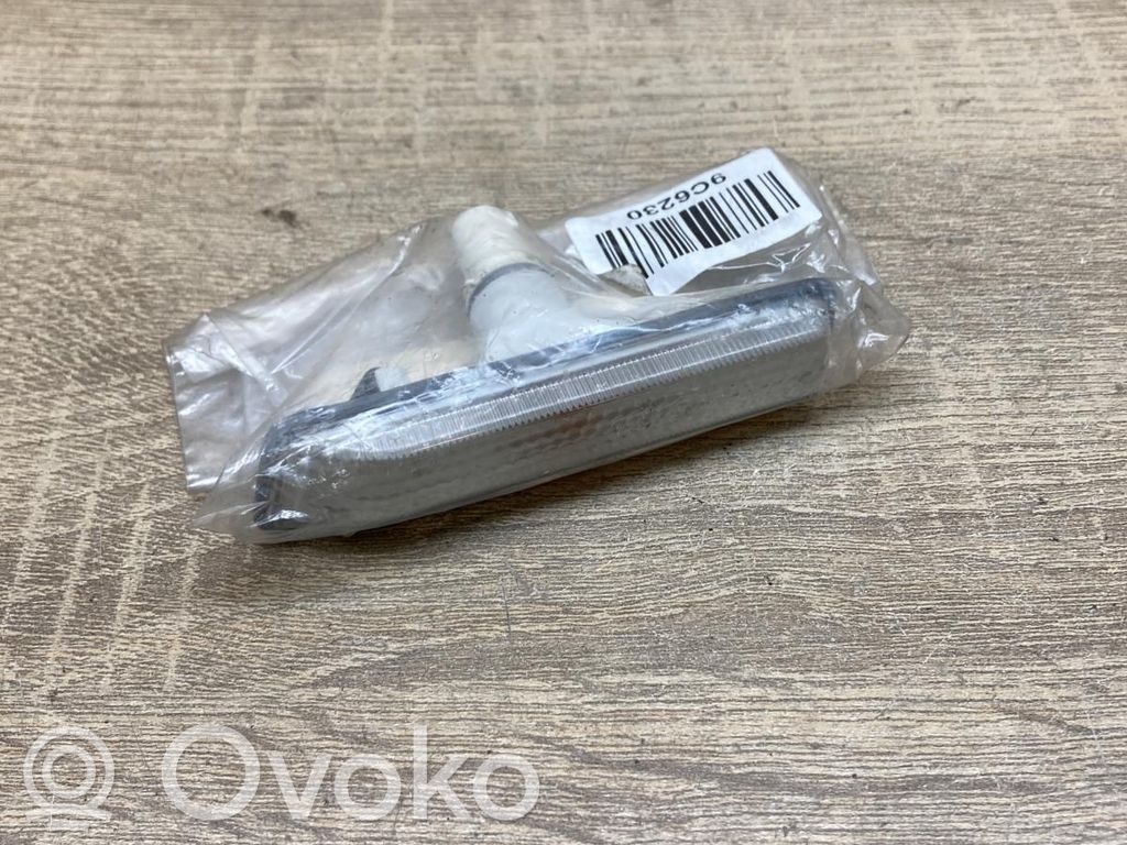 BMW X5 E53 Semnalizator bară față