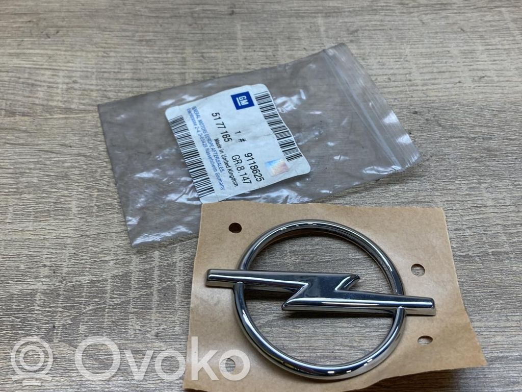 Opel Vectra B Siglă fabricant/litere model