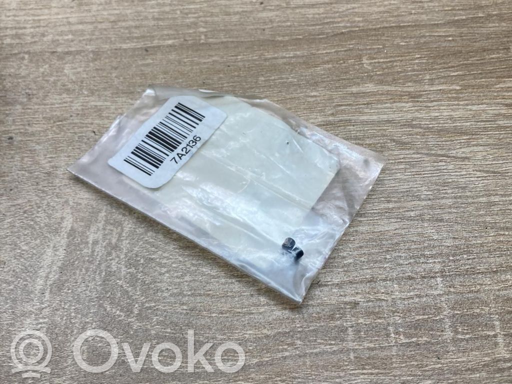 Opel Corsa B Zamek drzwi przednich 