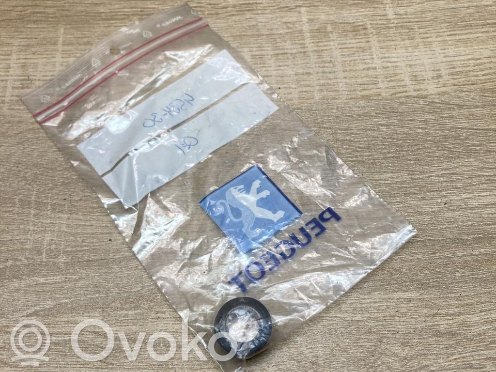 Peugeot 206+ Altra parte del vano motore 