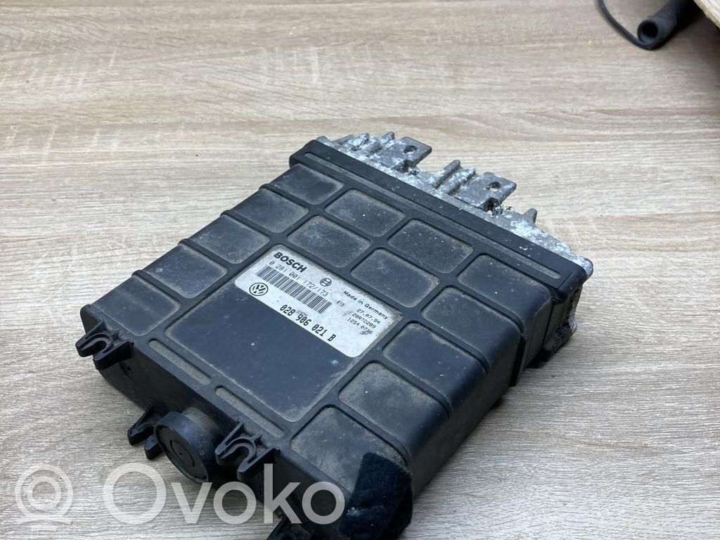 Volkswagen PASSAT B4 Unité de commande, module ECU de moteur 
