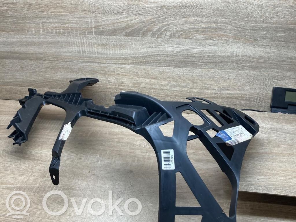 Mercedes-Benz E W212 Support de montage de pare-chocs avant