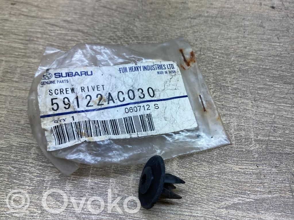 Subaru Impreza II Alte piese de sub caroserie 
