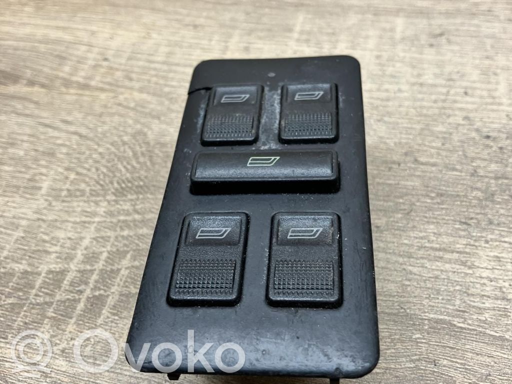Audi A6 S6 C4 4A Interruttore di controllo dell’alzacristalli elettrico