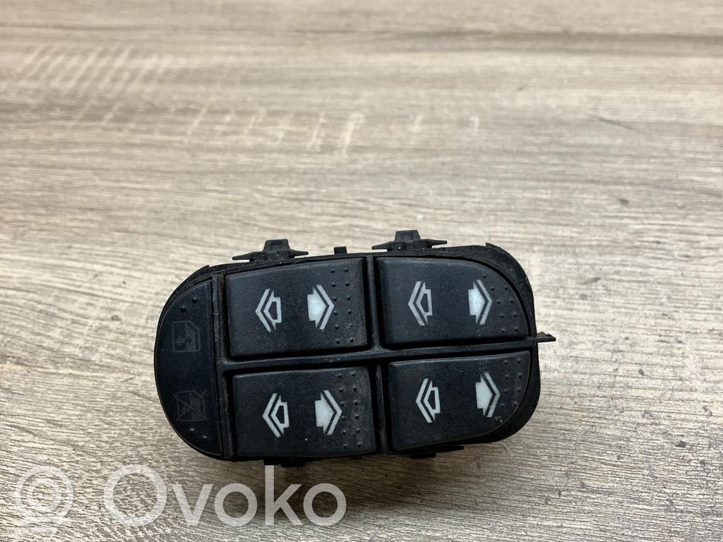 Ford Focus Interrupteur commade lève-vitre