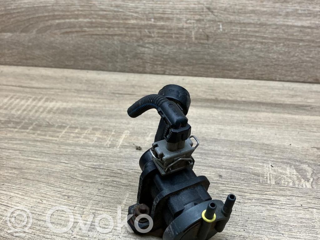 Opel Zafira A Supapă vacuum