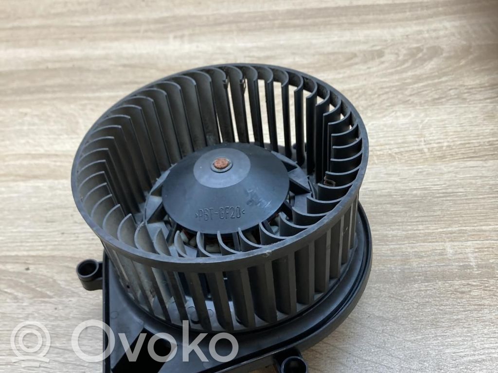 Audi A4 S4 B6 8E 8H Ventilator aerotermă 