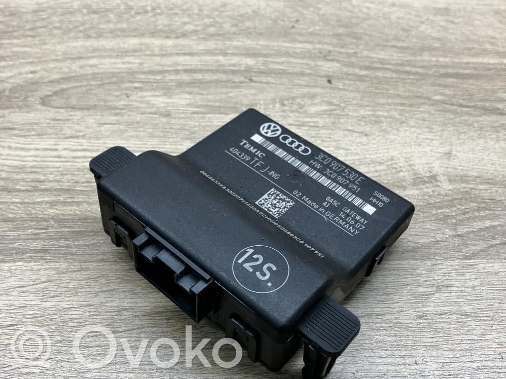 Volkswagen PASSAT B6 Moduł sterowania Gateway 