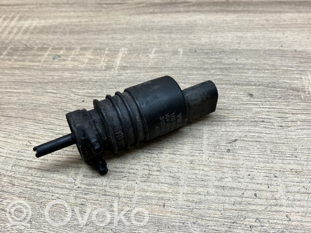 Skoda Fabia Mk2 (5J) Pumpe Scheibenwaschanlage 