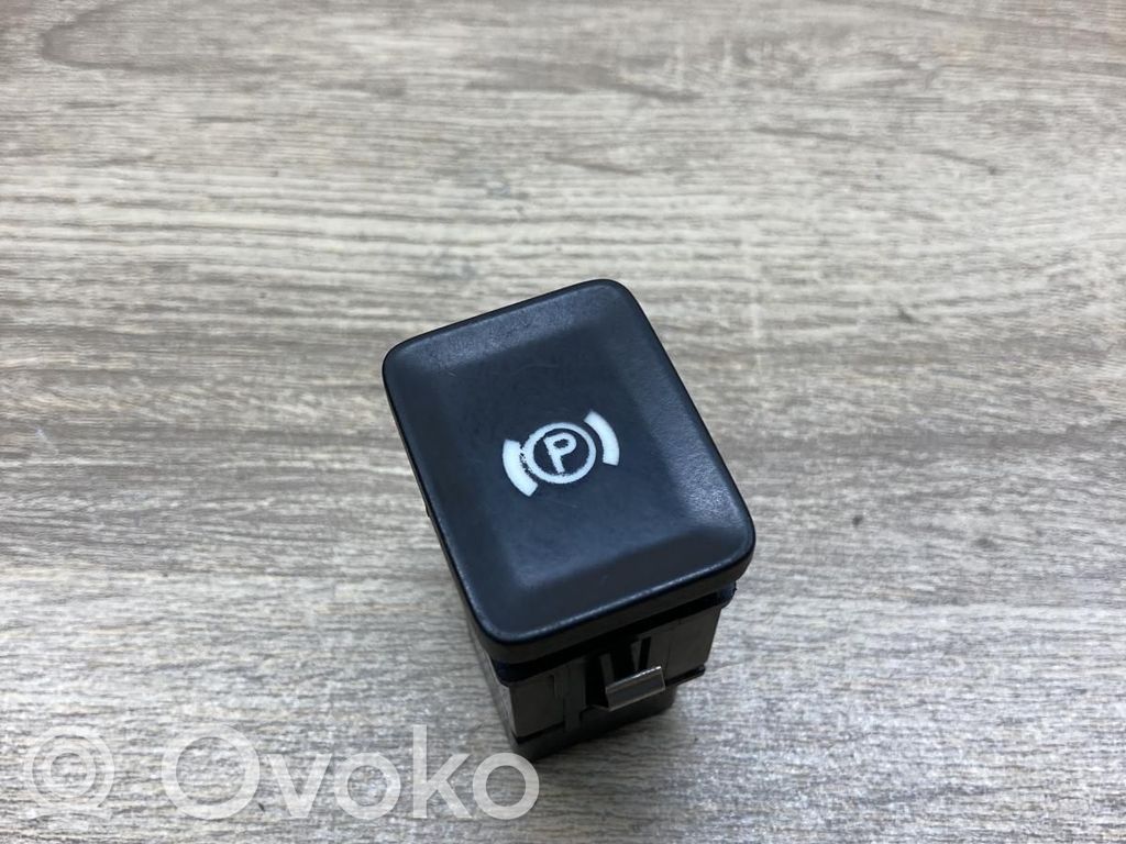 Volkswagen PASSAT B6 Przycisk / Włącznik hamulca ręcznego 
