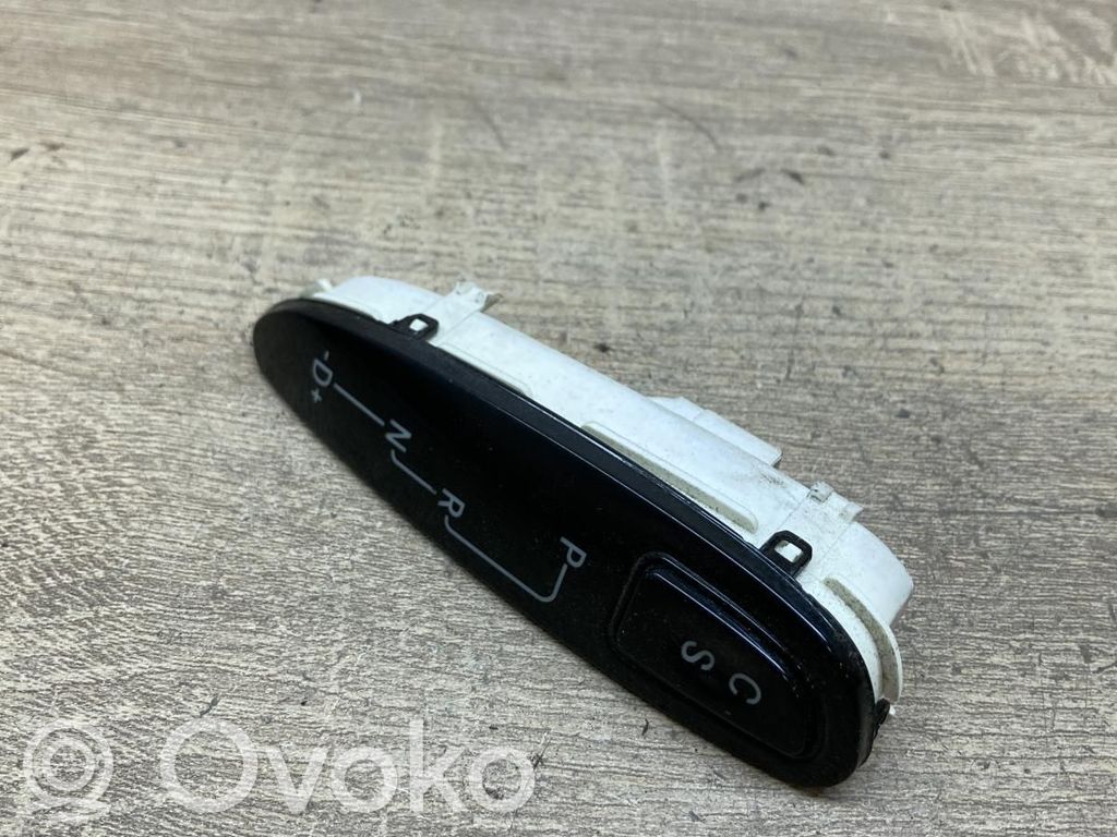 Mercedes-Benz C W203 Vaihteenvalitsimen ilmaisin 