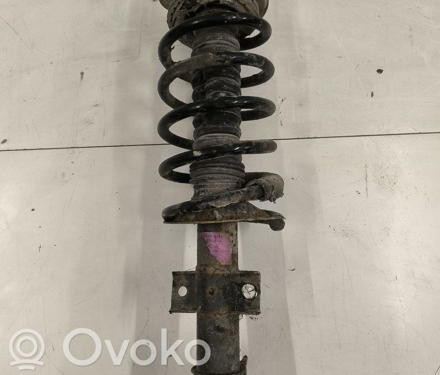 Volvo XC90 Ansamblu amortizor cu arc față 