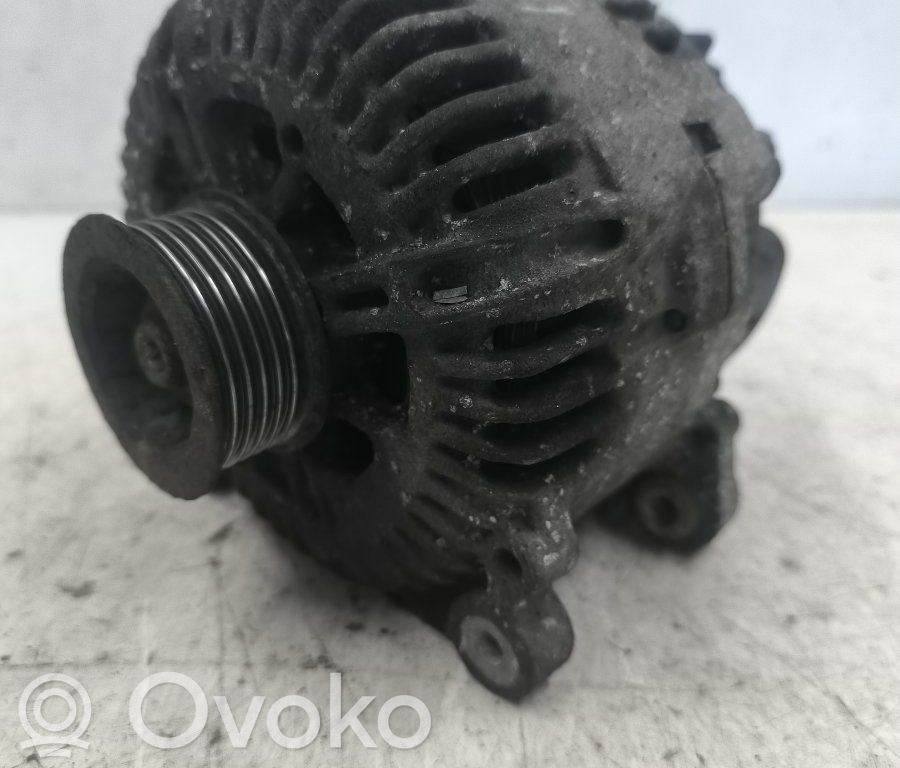 Audi A4 S4 B7 8E 8H Alternador 
