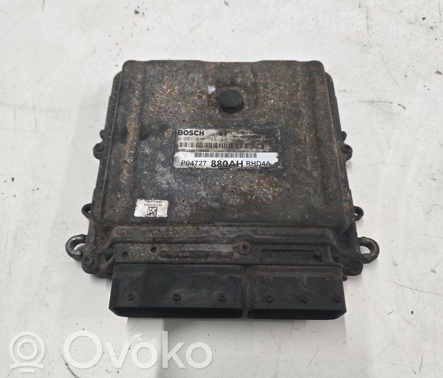 Chrysler Grand Voyager V Moottorin ohjainlaite/moduuli 