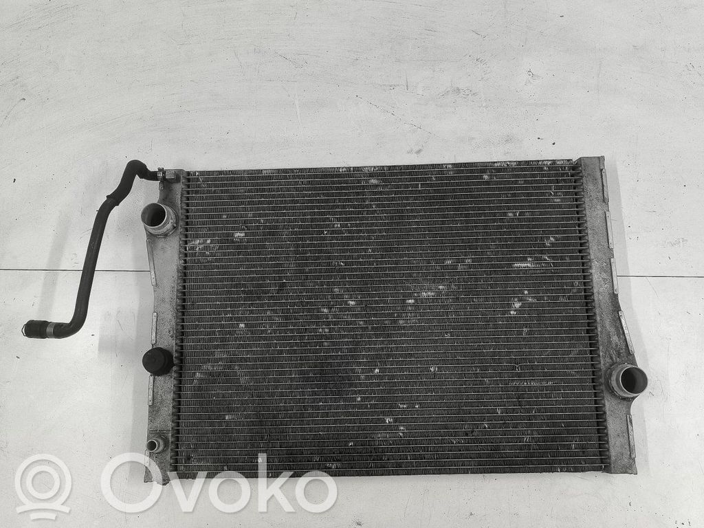 BMW X5 E70 Coolant radiator 