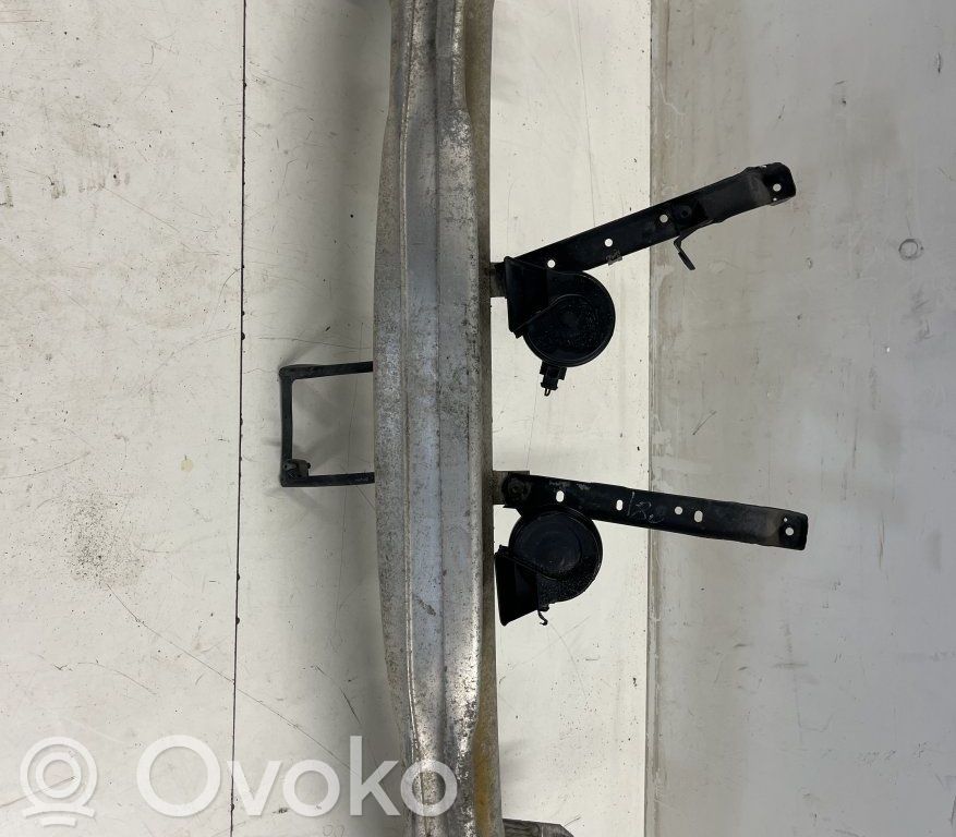 Audi A8 S8 D3 4E Priekinis sustiprinimas bamperio 