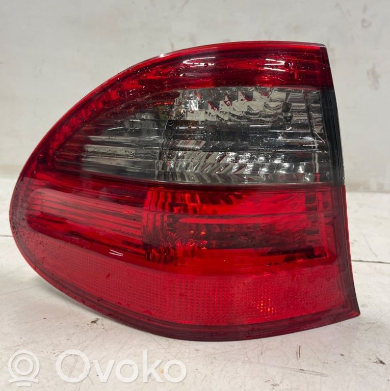 Mercedes-Benz E W211 Lampă spate în caroserie 