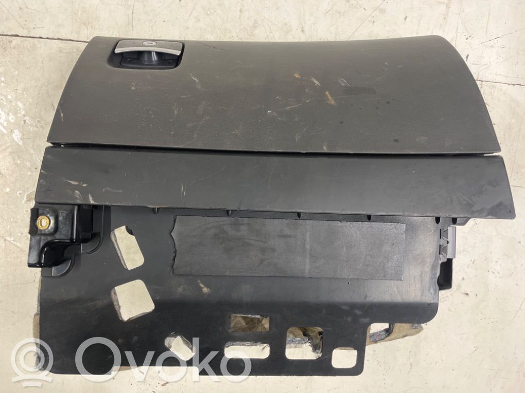 Audi A8 S8 D3 4E Juego guantera 