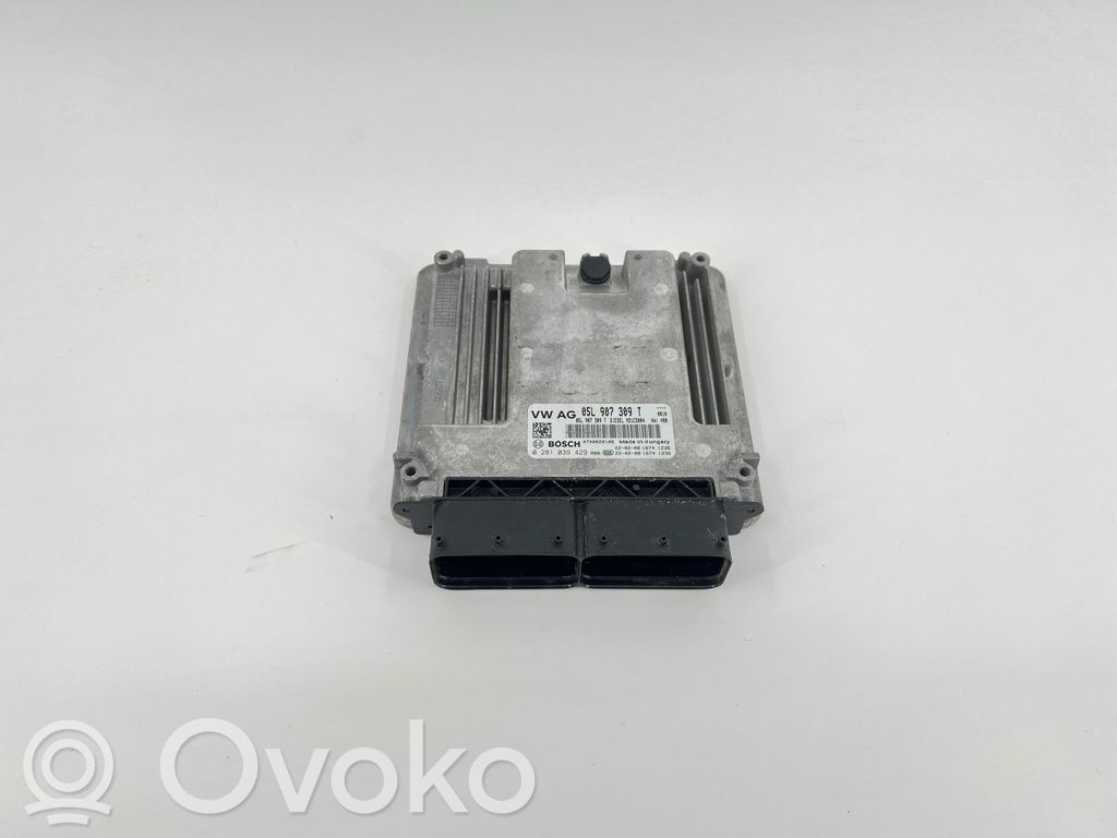 Volkswagen PASSAT B8 Engine control unit/module 
