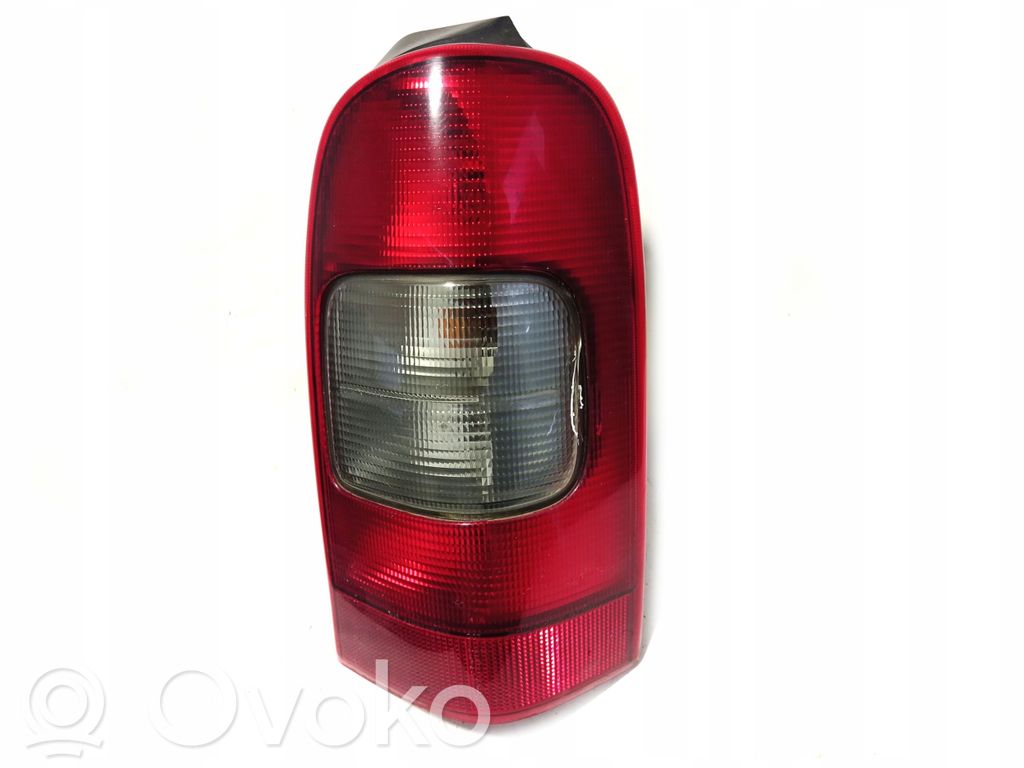Chevrolet Trans Sport Lampă spate în caroserie 